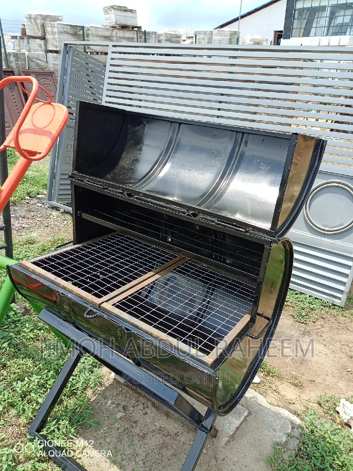 New Mobile Barbecue Grill Stand