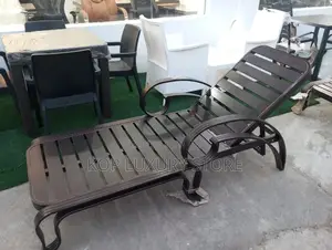 Iron Swimming Pool Bed