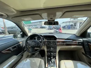Mercedes-Benz GLK-Class 350 4MATIC 2012 Gray