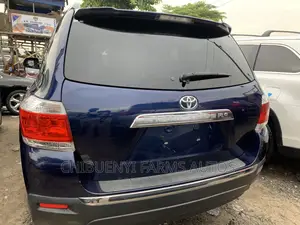 Toyota Highlander Limited 3.5l 4WD 2013 Blue