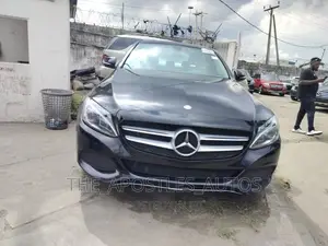 Mercedes-Benz C300 2015 Black