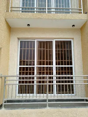 2bdrm Block of Flats in Durumi for rent