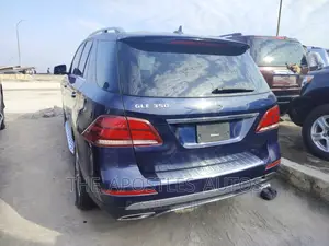 Mercedes-Benz GLE-Class GLE 350d 4MATIC 2016 Blue