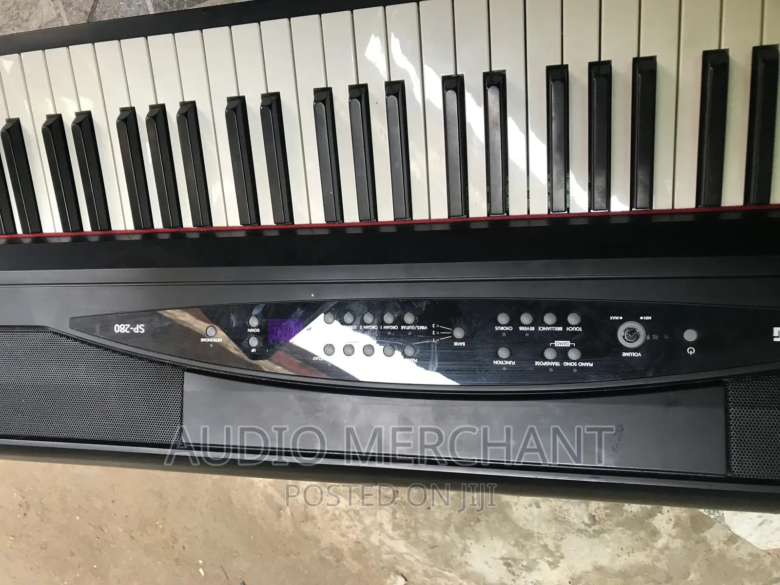 Korg SP 280 Digital Piano