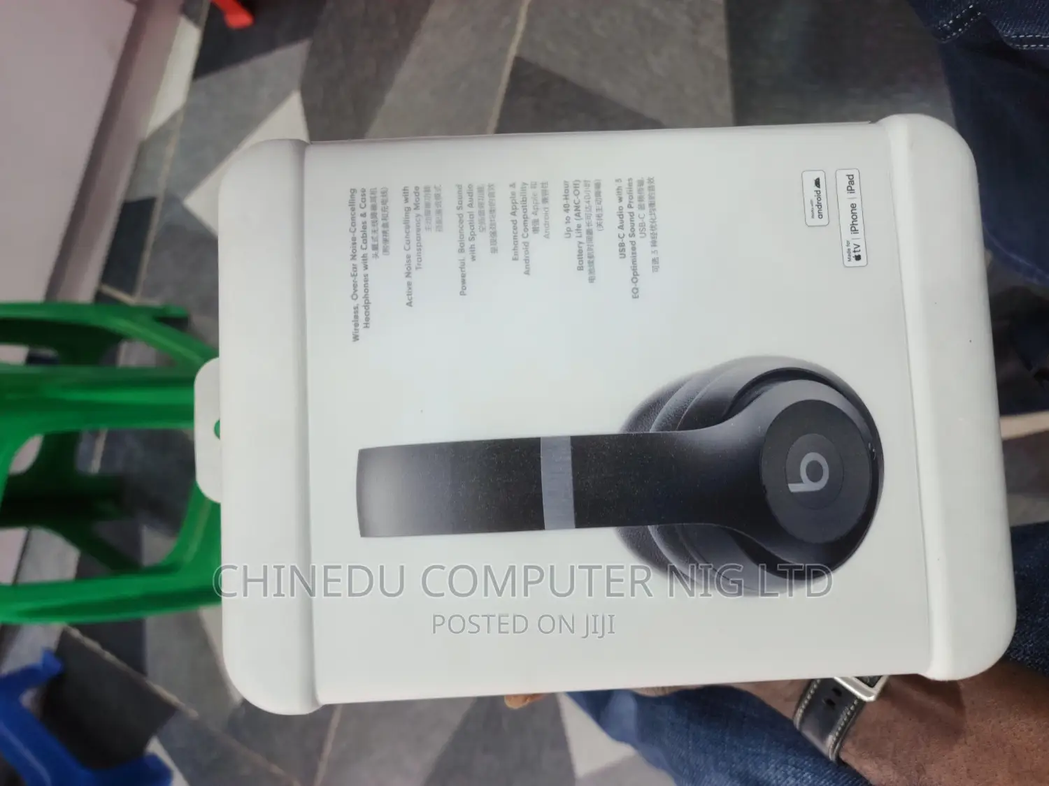 Apple Beats Studio Pro