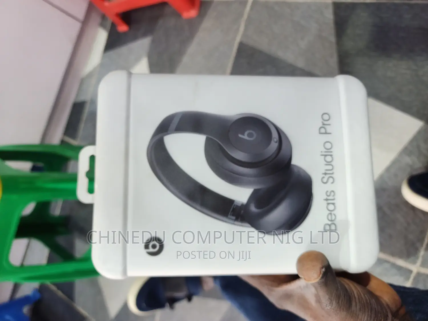 Apple Beats Studio Pro