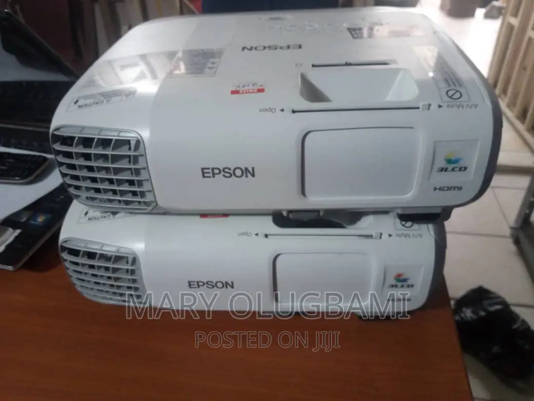 Clean and Sharp Epson Projector