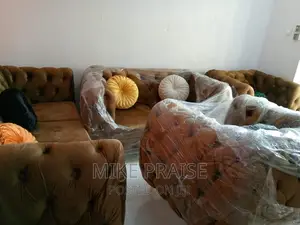 A Quality 7 Seater Chester Sofa