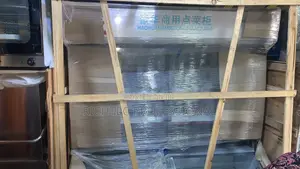 High Quality Display Showcases Chiller