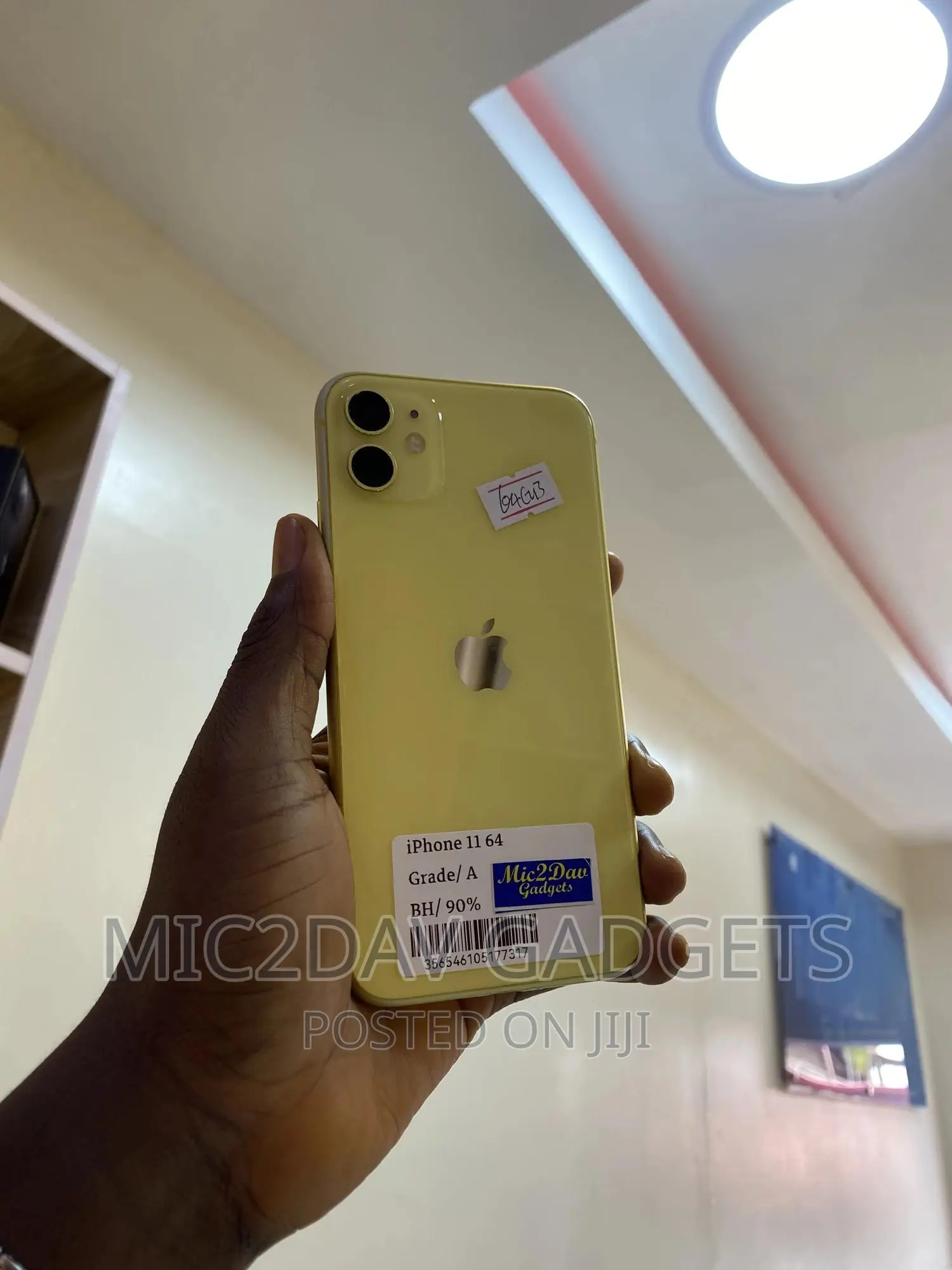 Apple iPhone 11 64 GB Yellow