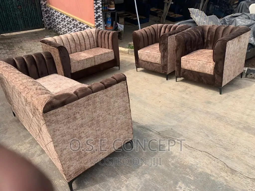Exquisite Sophisticated Brown Sofa