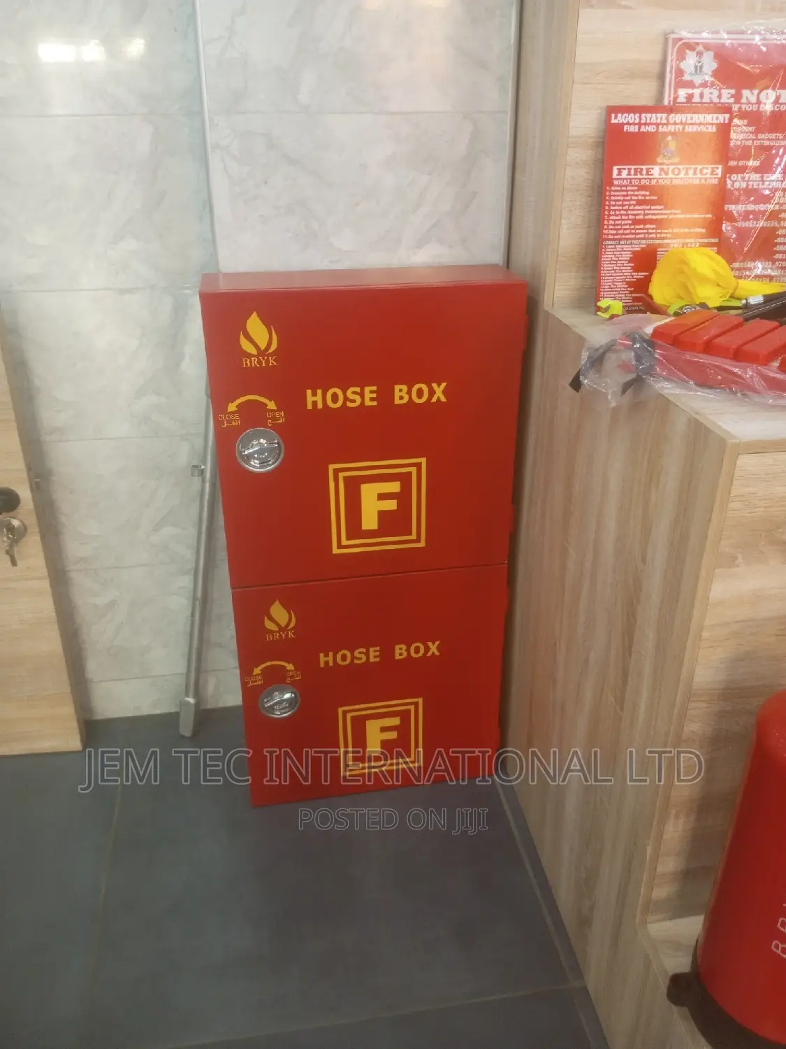 Cabinet Hores