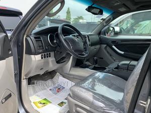 Toyota 4-Runner Limited 4x4 V6 2009 Gray