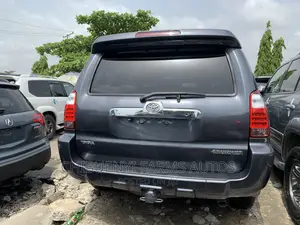 Toyota 4-Runner Limited 4x4 V6 2009 Gray