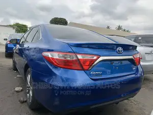 Toyota Camry 2016 Blue