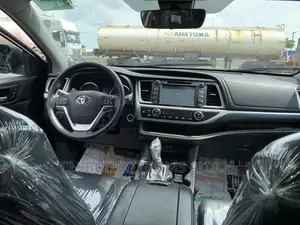 Toyota Highlander 2017 Gray