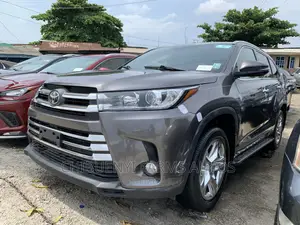 Toyota Highlander 2017 Gray