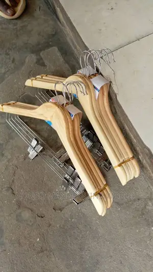 10 Pieces Of Wooden Clip Hangers A Pack