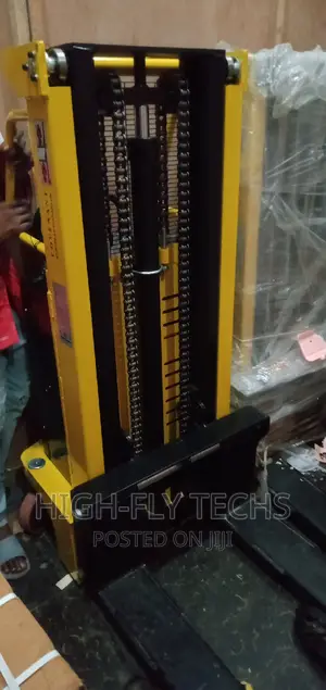 2 Ton Manual Stacker
