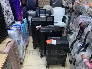 High Quality Imported Unbreakable Travel Luggage