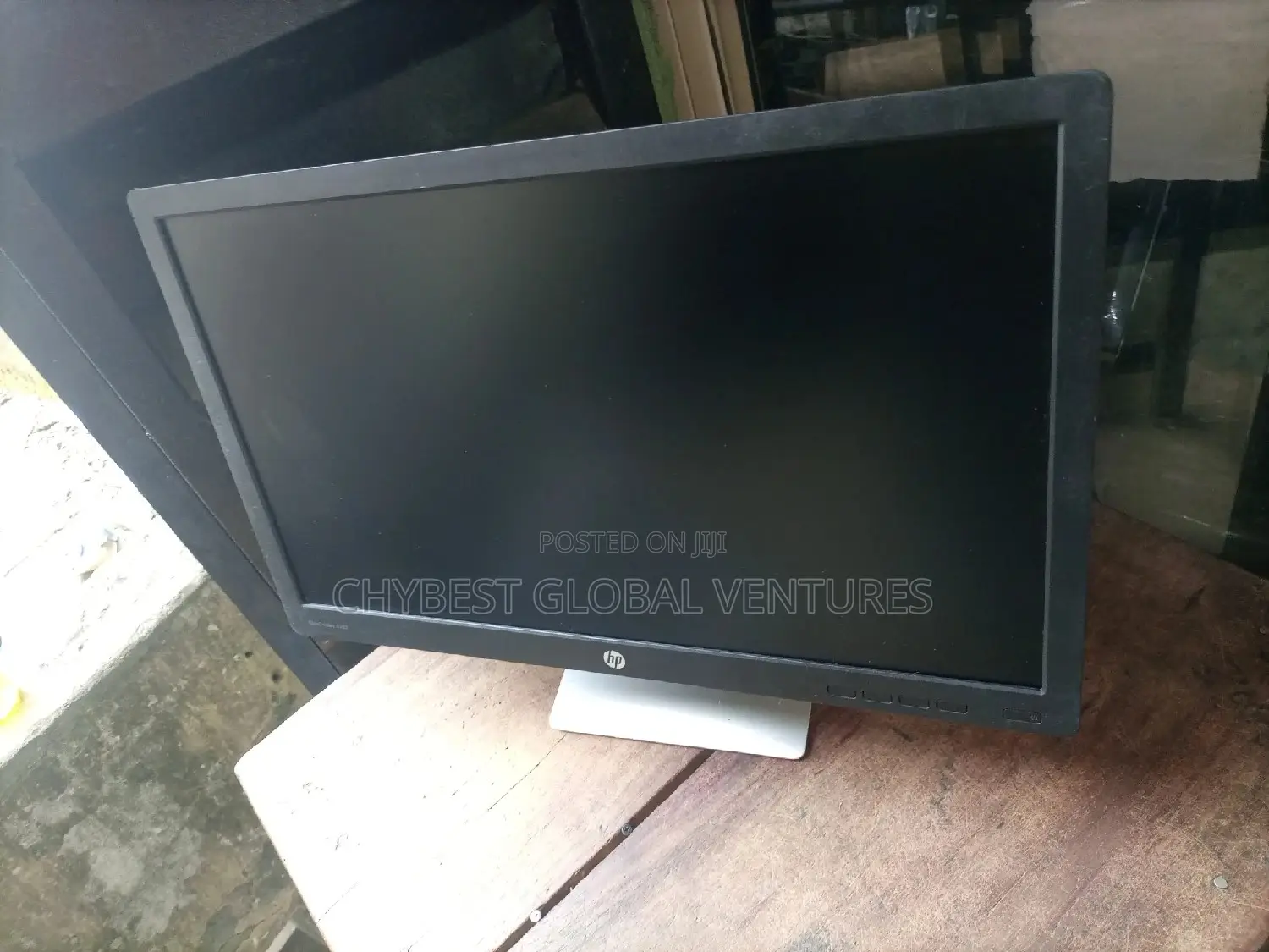 23 Inches Elite Display