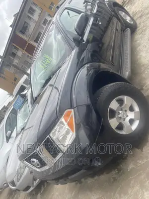 Nissan Pathfinder 2005 Black