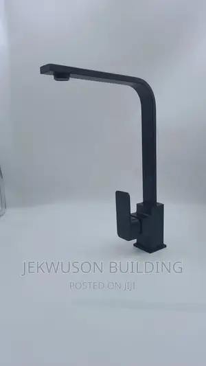 Square Kitchen Mixer Tap .
