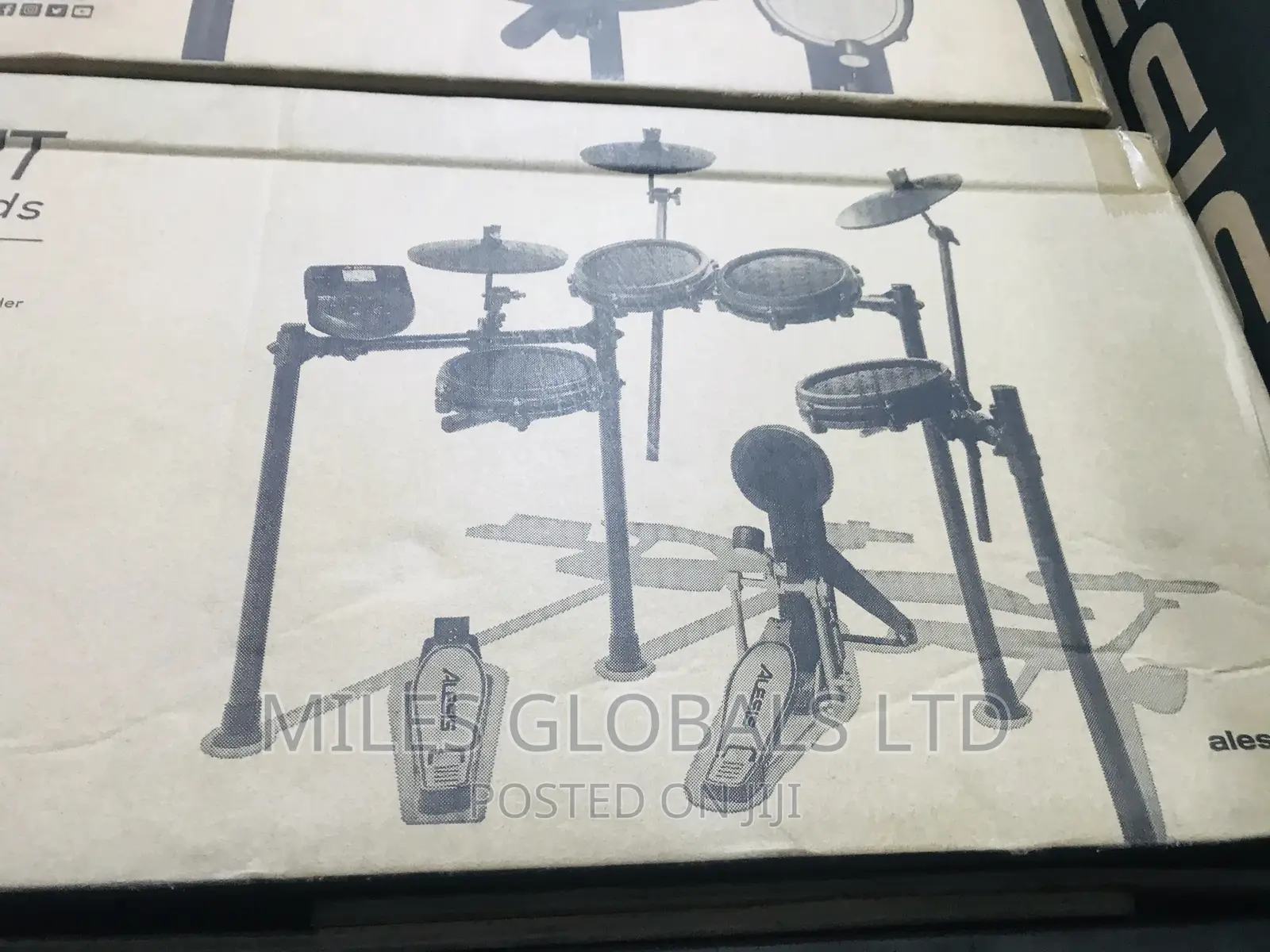 Alesis Nitro Mesh Kit, Eight-Piece Electronic Drum