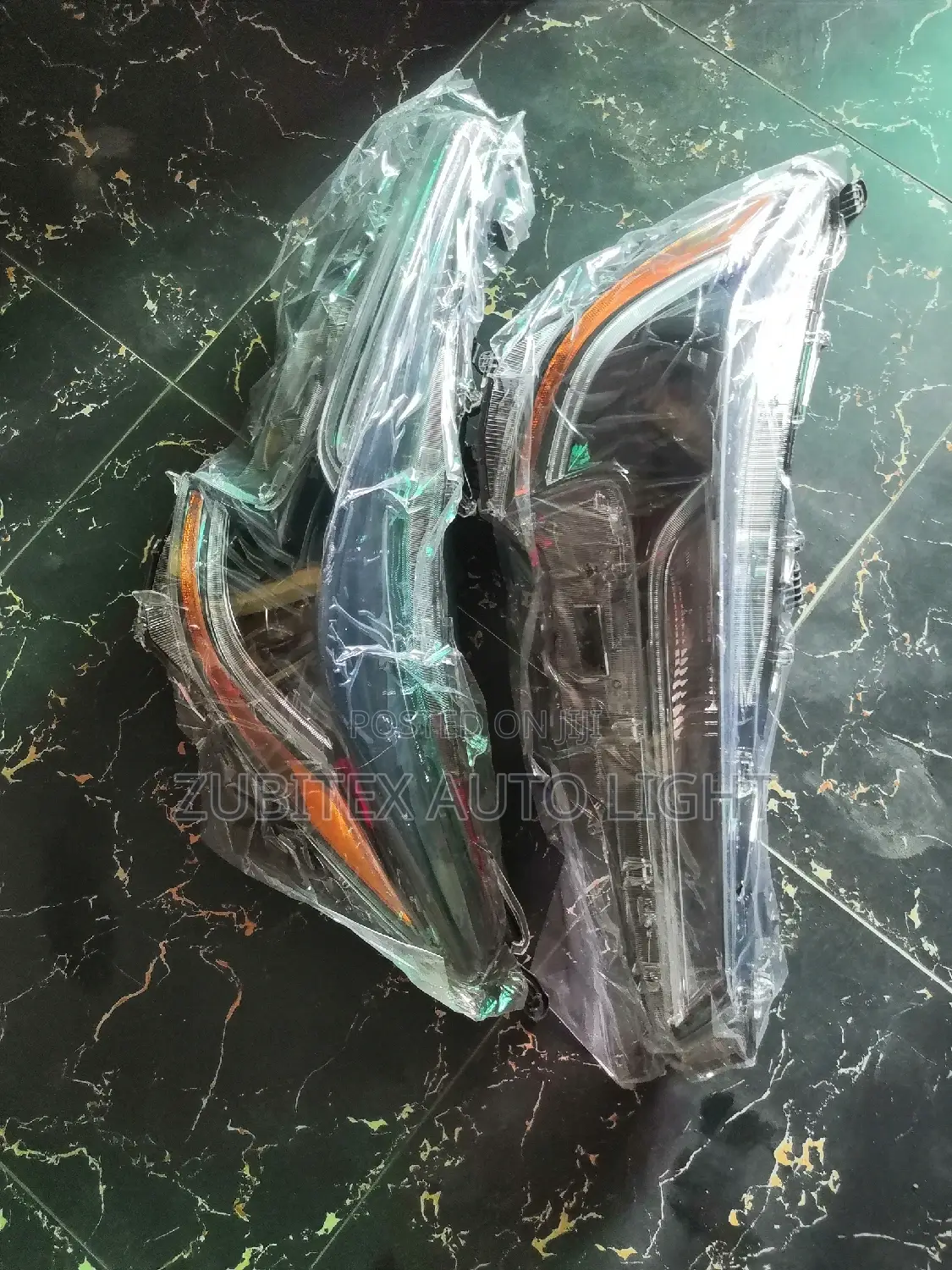 Set Headlamp Corolla 2020