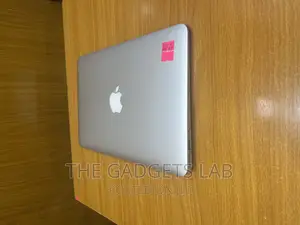 Laptop Apple MacBook Air 2015 8GB Intel Core I5 SSD 128GB
