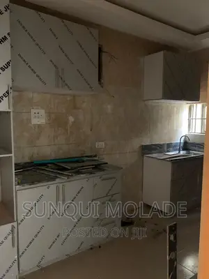 Furnished 2bdrm Apartment in Alagomeji for rent