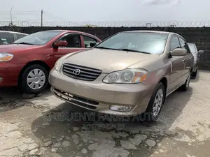 Toyota Corolla LE 2004 Gold