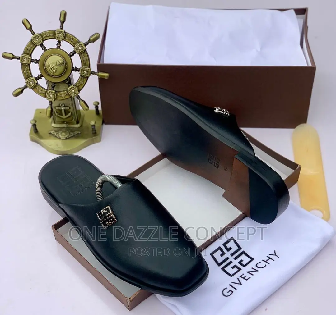 Givenchy Men Half Shoe