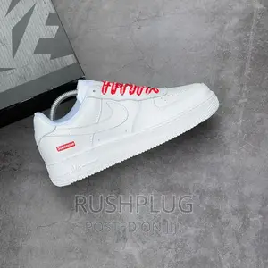 Supreme X Nike Air Force 1 Low White Sneakers
