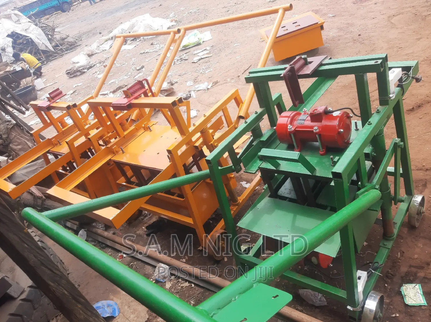 Egg Layer Block Making Machine