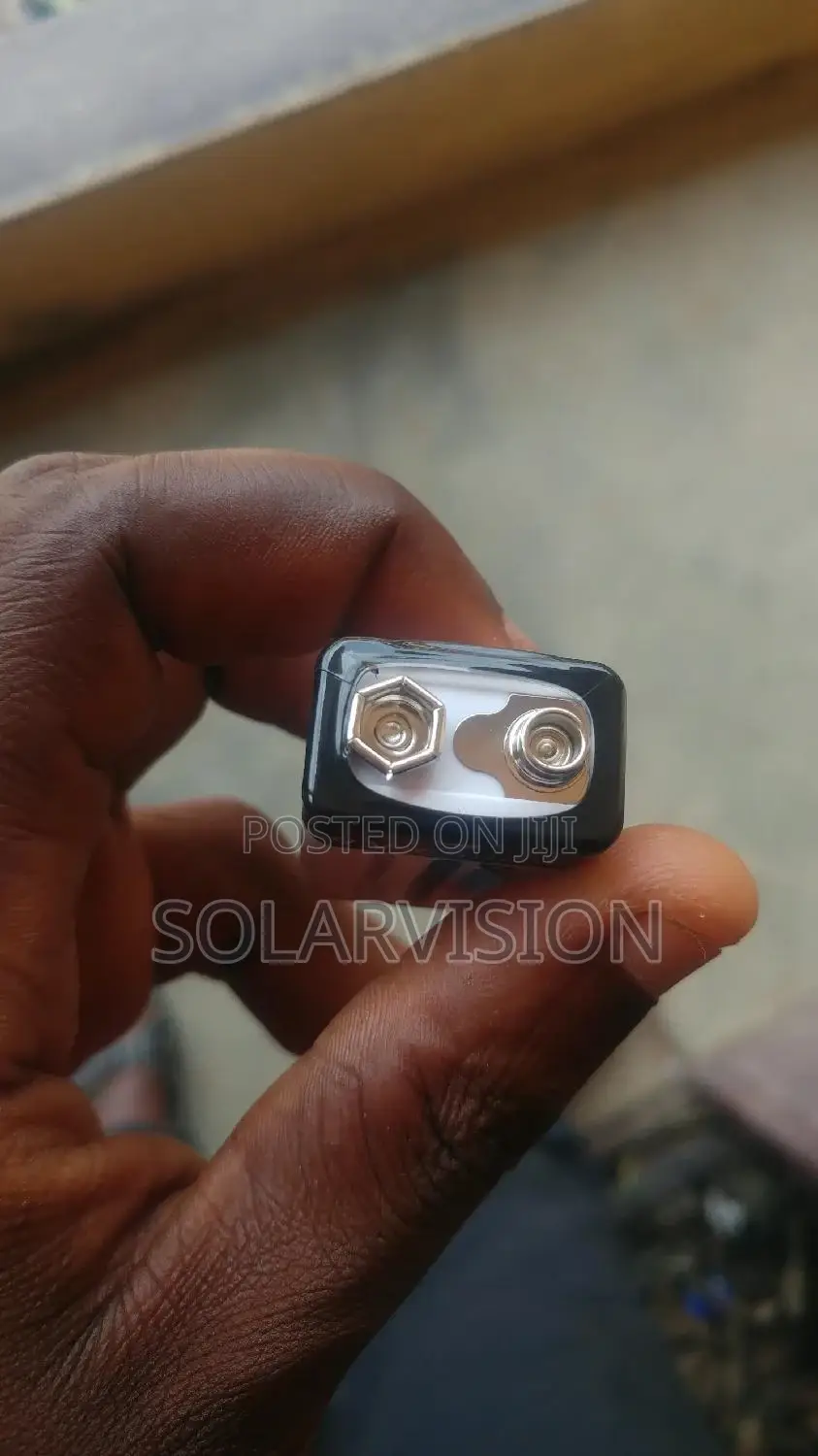 9 Volt Rechargeable Litium Battery
