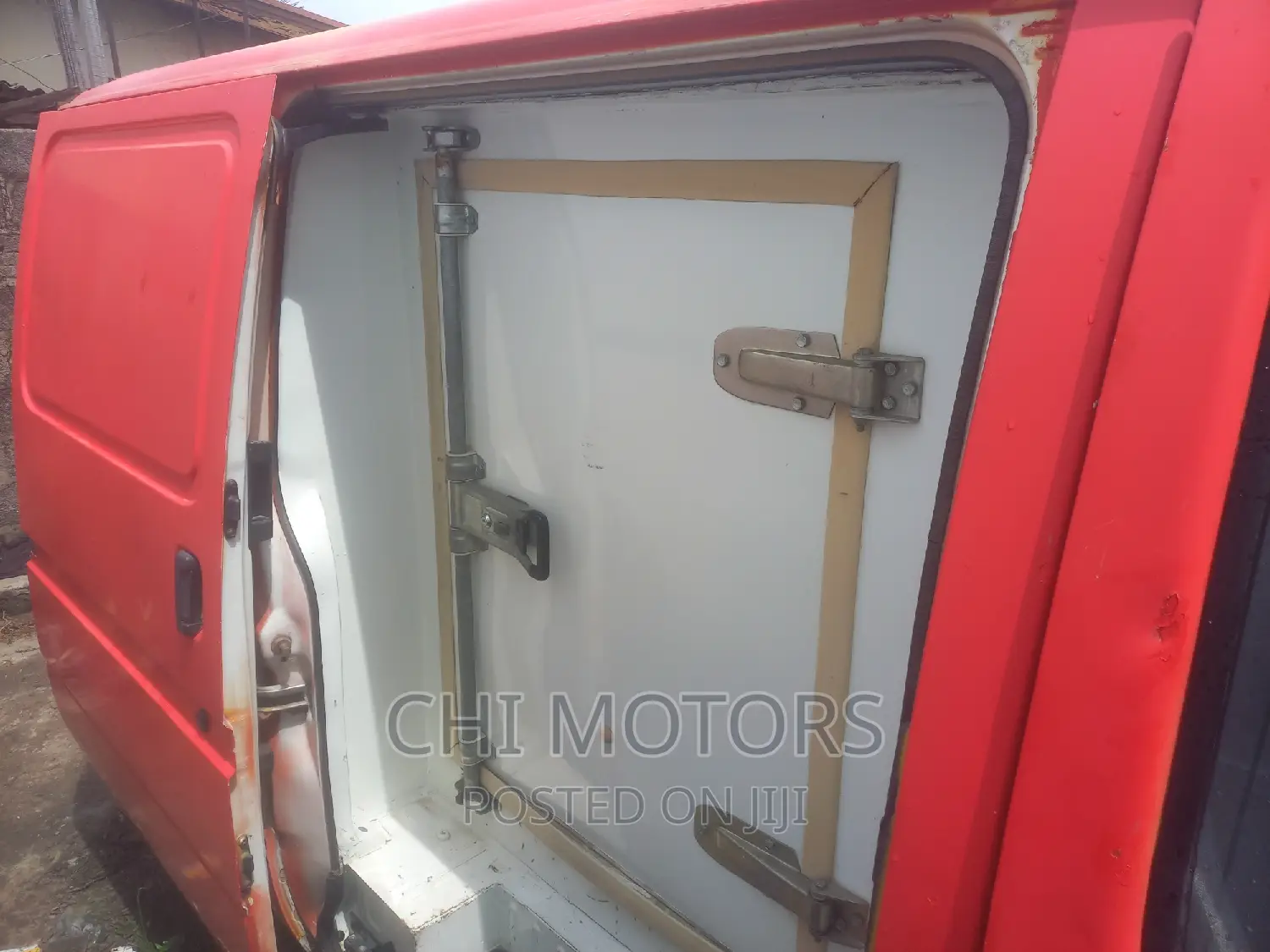 Ford Transit 2005 Red
