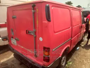 Ford Transit 2005 Red