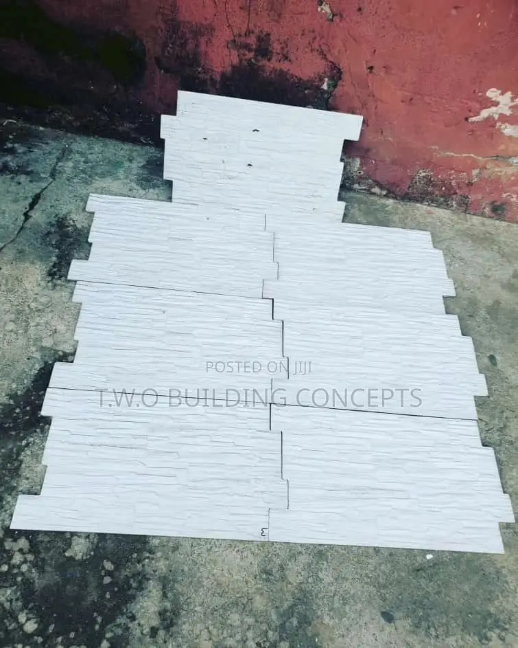 Finger Clique Exterior Wall