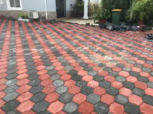 Well Vibrated Quality Interlocking Stones