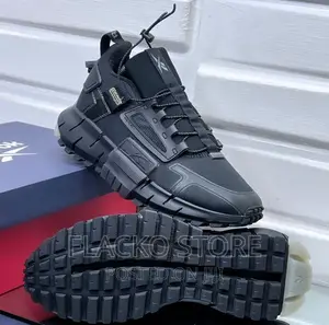 Original Reebok Zig Kinetica Edge Black Sneakers Available