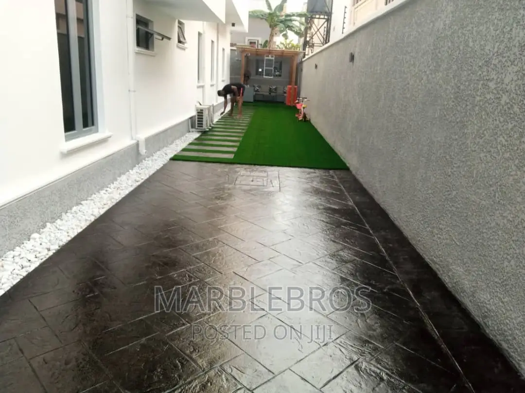 Compound Stamped Incret Floor Finishing