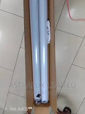Led Weatherproof 4ft Double Fitting.Ip65 LIPITA