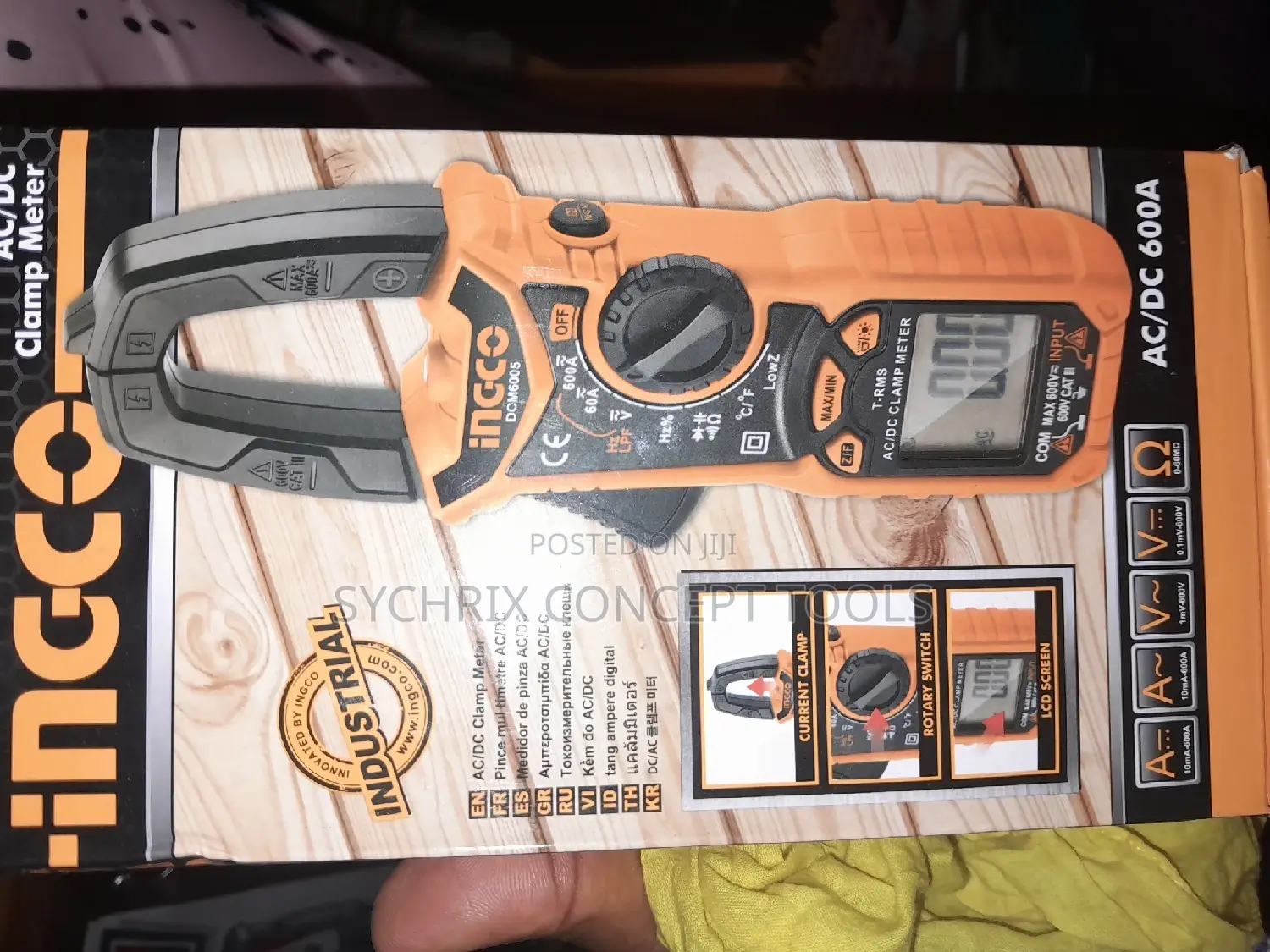 Ac /Dc Clamp Meter 600a