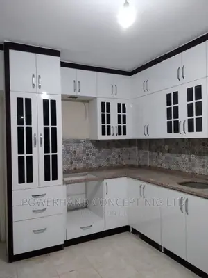 Bespoke Kitchen Cabinet Design by POWERHAND