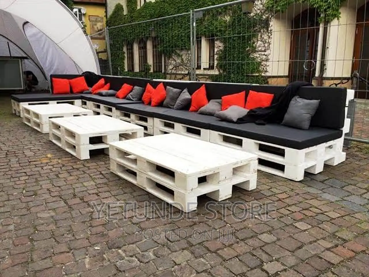 Large Pallets Sofa Set for Outdoor Setting - DIY