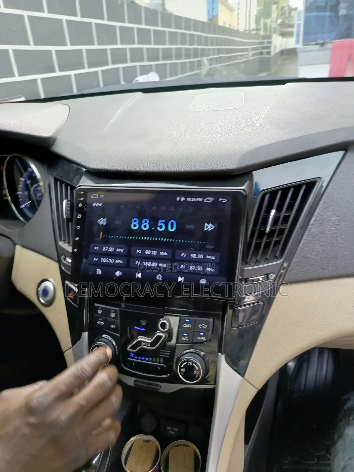 Hyundai Sonata 2011/15 Android Screen Wit GPS Navigation Map