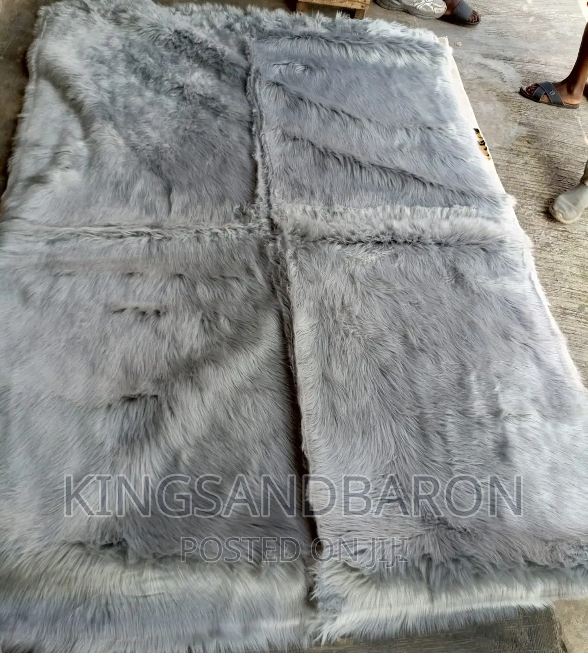 4*6 Fur Center Rug