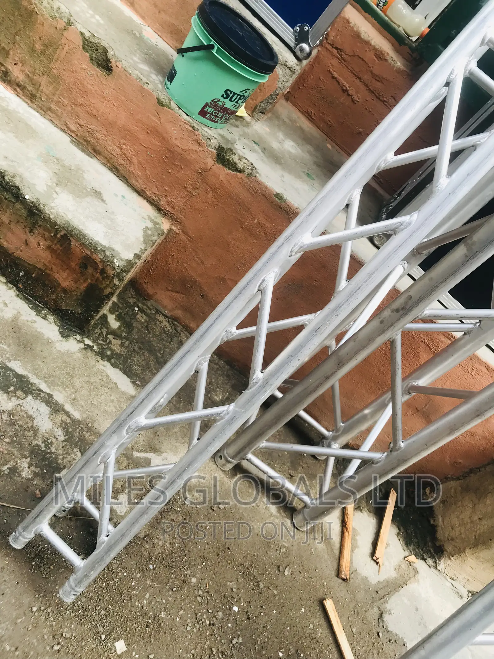 Truss 300mm by 2m