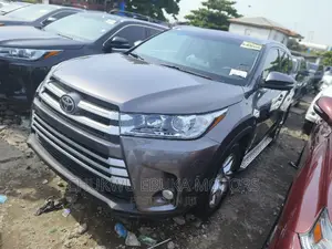 Toyota Highlander 2017 Gray